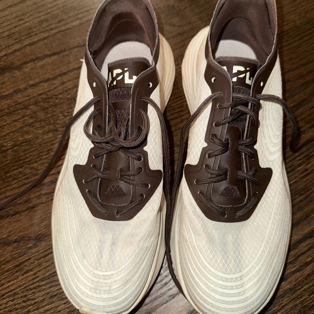 APL women’s Athletic Shoes in Cream and Brown 8.5
